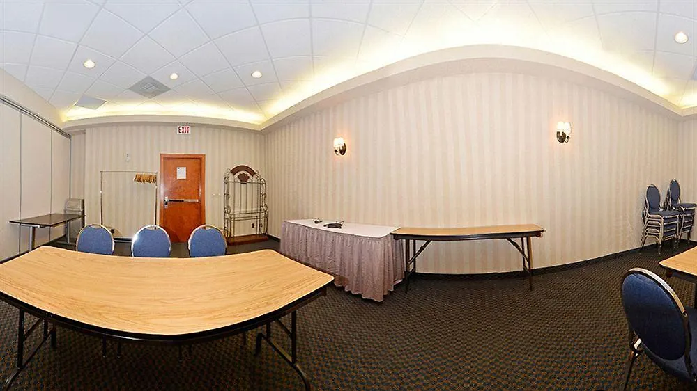 *** Szálloda Hampton Inn & Suites By Hilton Calgary University Nw Kanada