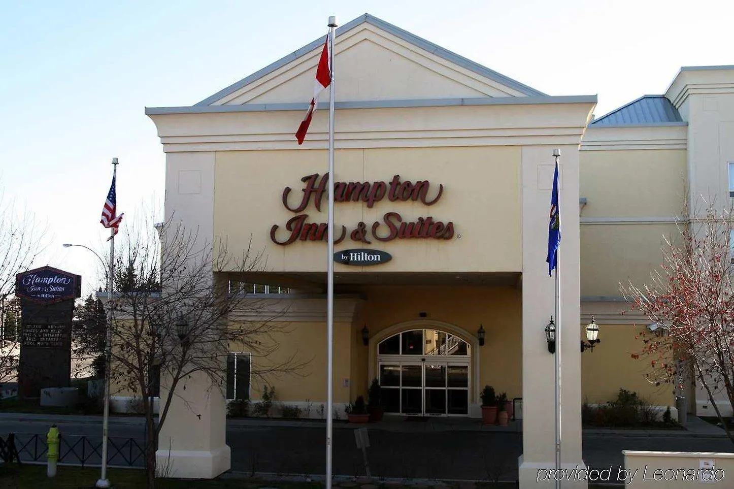 Hampton Inn & Suites By Hilton Calgary University Nw 3*,  Kanada