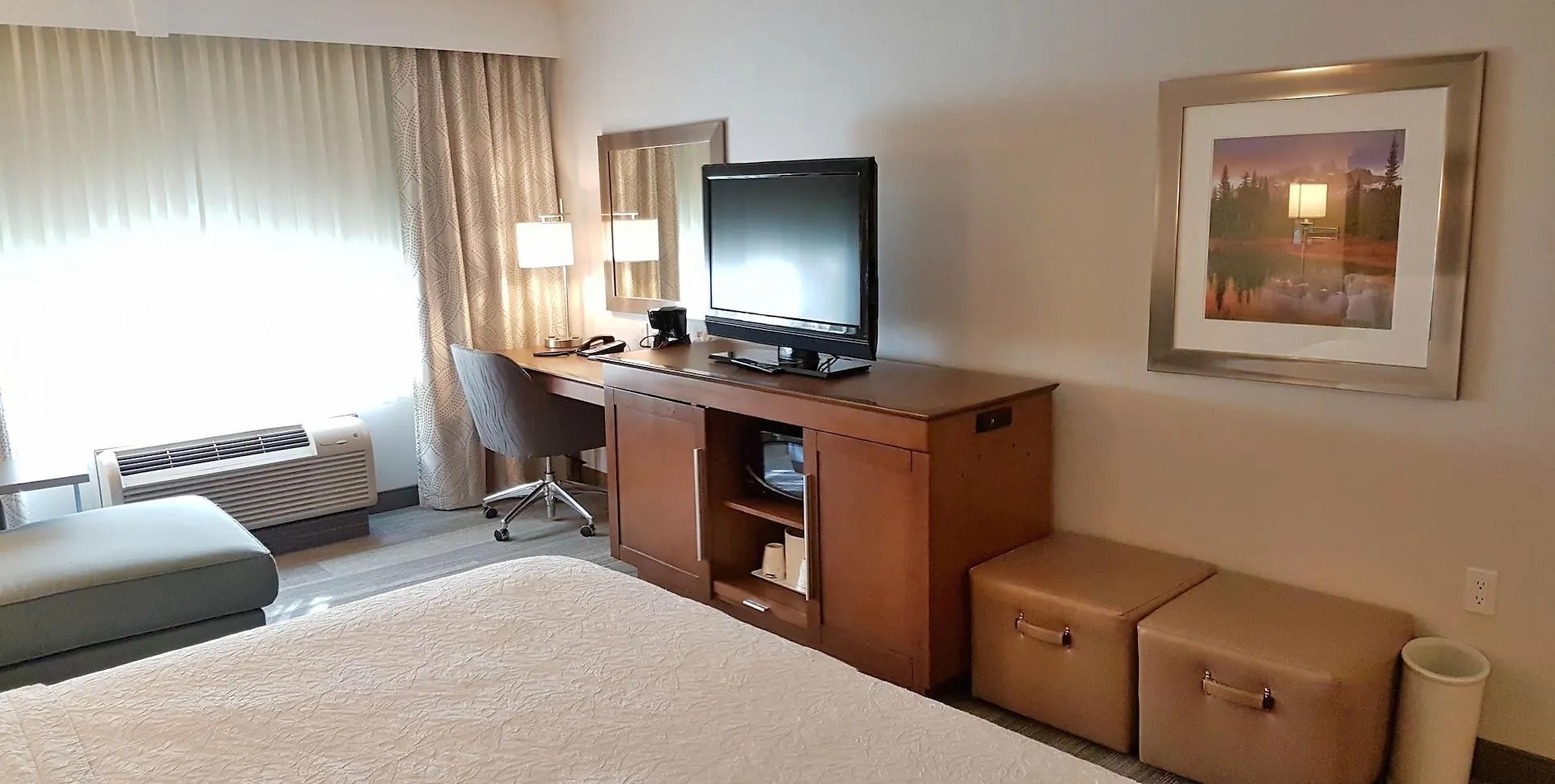 Hampton Inn & Suites By Hilton Calgary University Nw
