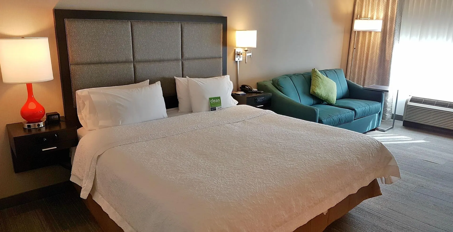 Hampton Inn & Suites By Hilton Calgary University Nw 3*,
