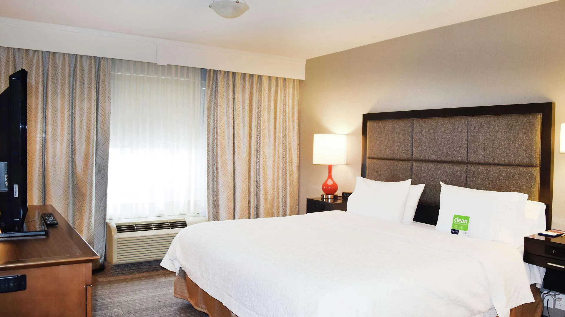 Hampton Inn & Suites By Hilton Calgary University Nw Canada