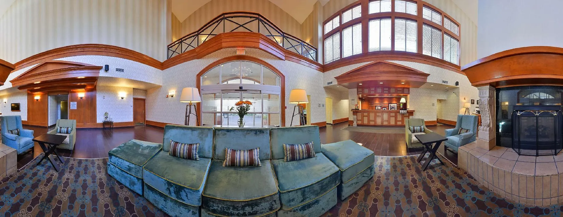 Hampton Inn & Suites By Hilton Calgary University Nw Отель