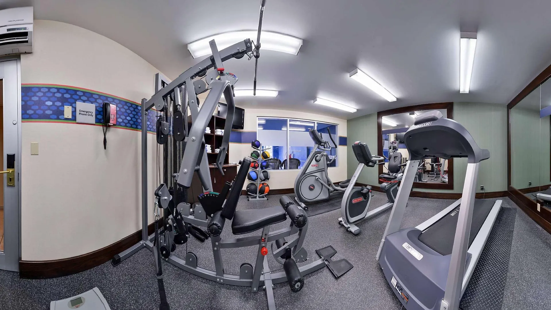 Hampton Inn & Suites By Hilton Calgary University Nw Отель