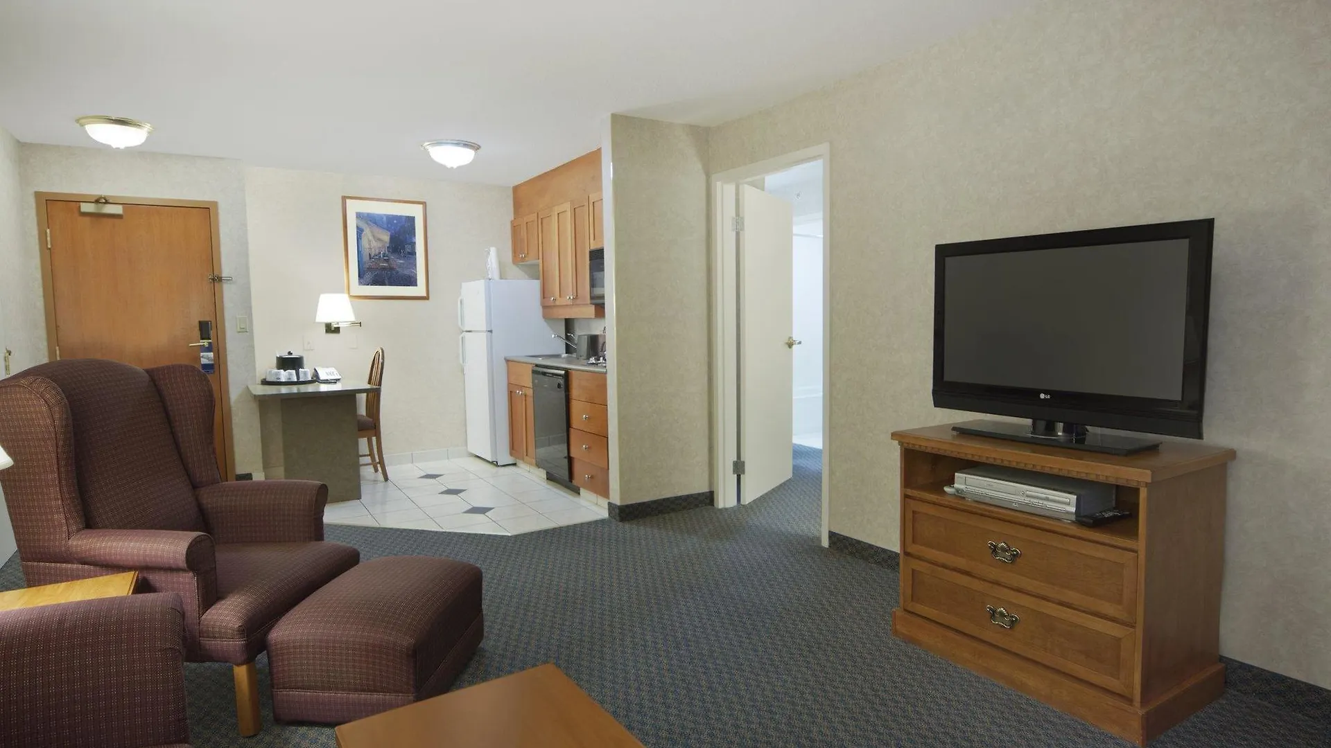 Hampton Inn & Suites By Hilton Calgary University Nw Отель