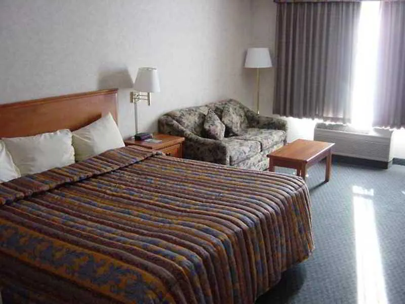 Hampton Inn & Suites By Hilton Calgary University Nw Hotel